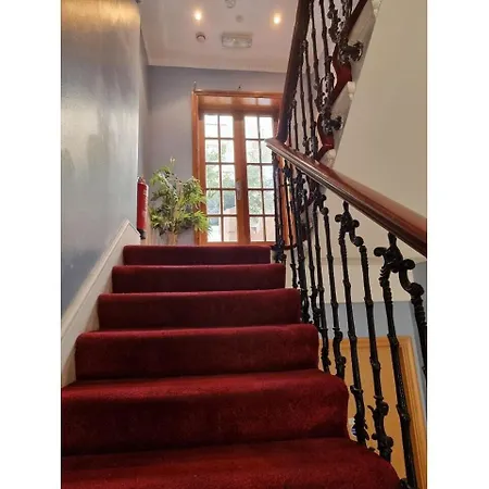 F405-Comfy Studio For 1 Near Hyde Park